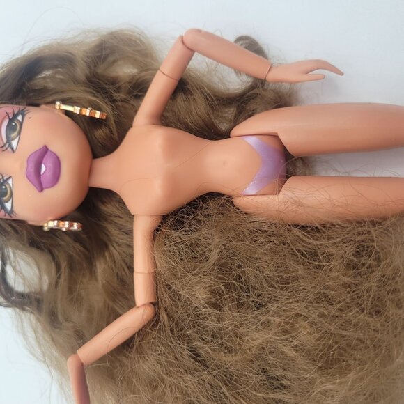 MGA Entertainment Bratz Always Yasmin Jointed Poseable Doll Nude - Picture 5 of 13